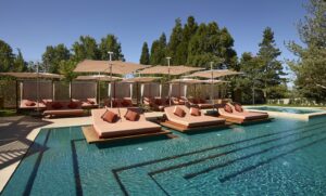 Infina Garden umbrella Faqra club9